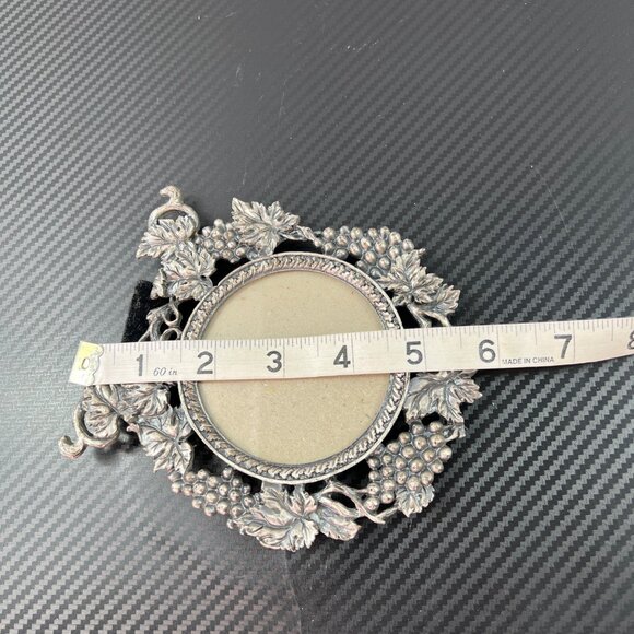 Vintage Ornate Linco Perfect Pewter Grape Leaf Photo Frame 3” round - Picture 10 of 11